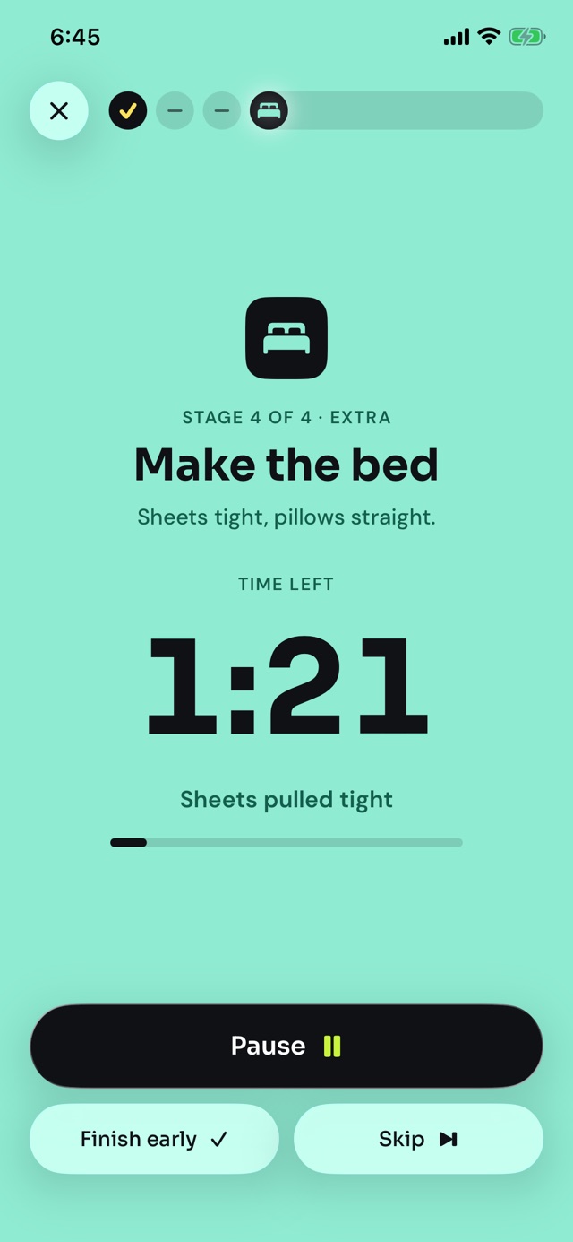 Stage 4, make the bed, on a mint page: 1:21 left on the timer.